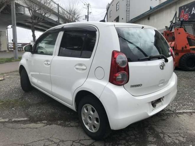 パッソ1.0 X ユルリ 4WD　限 定プラ イス 1000