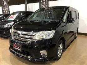 セレナ　2.0 ハイウェイスター Vセレクション 4WD　クルコン　ナビ　Pドア　フリップダウン 2000