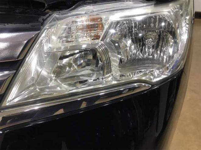 セレナ2.0 ハイウェイスター Vセレクション 4WD　クルコン　ナビ　Pドア　フリップダウン 2000