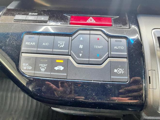 ステップワゴン2.0スパーダZi 4WD 5年保証 スマキー 両側パワスラ ナビTV Bカメ ETC 寒冷地仕様 禁煙 車検整備2年付 修復歴無
