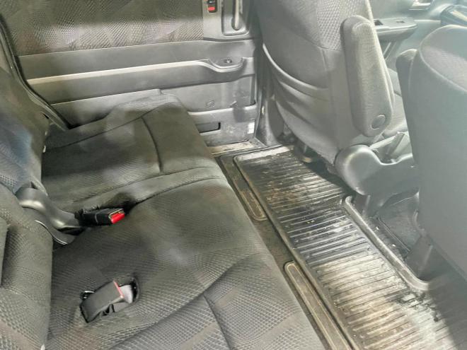 ステップワゴン2.0スパーダZi 4WD 5年保証 スマキー 両側パワスラ ナビTV Bカメ ETC 寒冷地仕様 禁煙 車検整備2年付 修復歴無