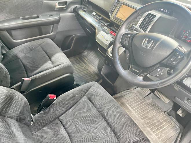 ステップワゴン2.0スパーダZi 4WD 5年保証 スマキー 両側パワスラ ナビTV Bカメ ETC 寒冷地仕様 禁煙 車検整備2年付 修復歴無