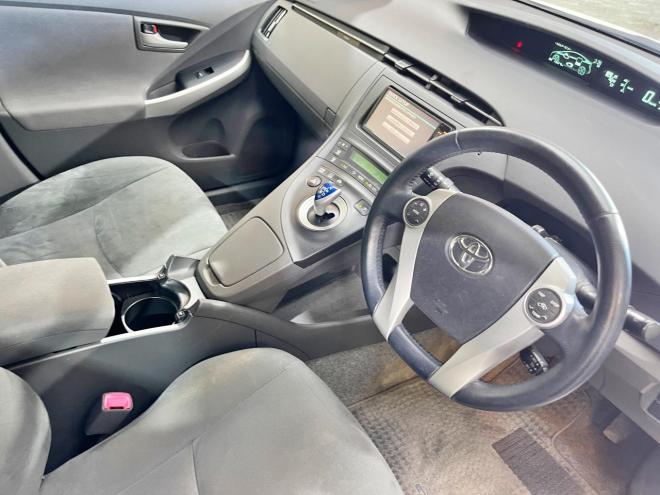 プリウス1.8G 5年保証 寒冷地仕様 スマキー ナビTV Bカメ 禁煙 車検整備2年付