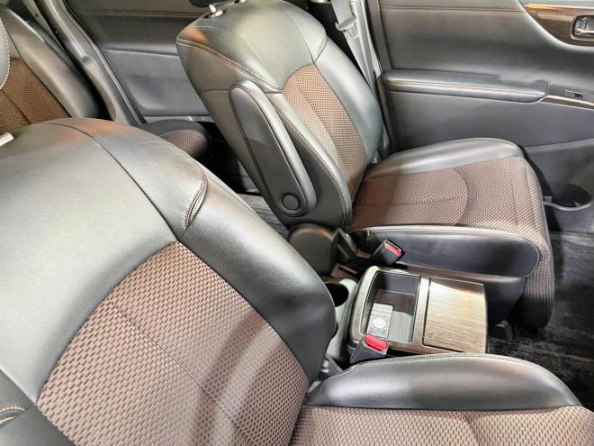 エルグランド250ハイウェイスター 4WD 5年保証 スマキー パワスラ ナビTV Bカメ ETC 後席モニタ 寒冷地仕様 禁煙 車検整備2年付 修復歴無