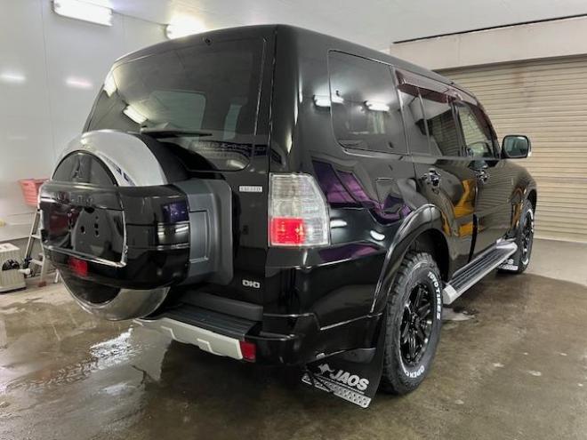 パジェロロング　エクシード　本州仕入　禁煙車　ディーゼルターボ　ＷＥＤＳキーラー１７ＡＷ＋新品ＴＯＹＯホワイトレタータイヤ　純正１７ＡＷ＋スタッドレスタイヤ付　新品ＪＡＯＳブラックマッドガード　イクリプスナビ（フルセグ地デジ　ＤＶＤ再生　Ｂｌｕｅｔｏｏｔｈ）＋バックカメラ　クルーズコントロール　両席シートヒーター　リアヒーター　横滑り防止装置　盗難防止装置　１００Ｖ電源　ＨＩＤ　ＥＴＣ 4WD 3200 5Dr
