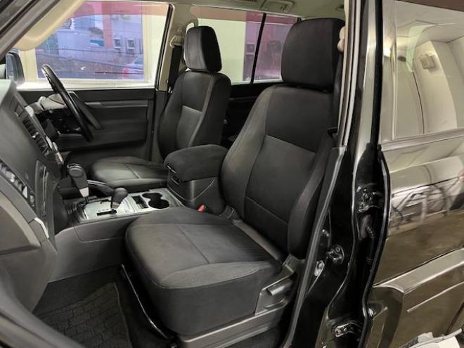 パジェロロング　エクシード　本州仕入　禁煙車　ディーゼルターボ　ＷＥＤＳキーラー１７ＡＷ＋新品ＴＯＹＯホワイトレタータイヤ　純正１７ＡＷ＋スタッドレスタイヤ付　新品ＪＡＯＳブラックマッドガード　イクリプスナビ（フルセグ地デジ　ＤＶＤ再生　Ｂｌｕｅｔｏｏｔｈ）＋バックカメラ　クルーズコントロール　両席シートヒーター　リアヒーター　横滑り防止装置　盗難防止装置　１００Ｖ電源　ＨＩＤ　ＥＴＣ 4WD 3200 5Dr