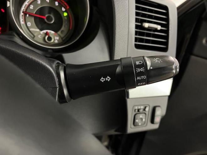 パジェロロング　エクシード　本州仕入　禁煙車　ディーゼルターボ　ＷＥＤＳキーラー１７ＡＷ＋新品ＴＯＹＯホワイトレタータイヤ　純正１７ＡＷ＋スタッドレスタイヤ付　新品ＪＡＯＳブラックマッドガード　イクリプスナビ（フルセグ地デジ　ＤＶＤ再生　Ｂｌｕｅｔｏｏｔｈ）＋バックカメラ　クルーズコントロール　両席シートヒーター　リアヒーター　横滑り防止装置　盗難防止装置　１００Ｖ電源　ＨＩＤ　ＥＴＣ 4WD 3200 5Dr