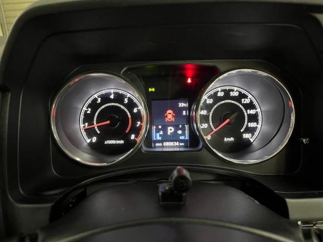 デリカＤ：５　Ｇパワーパッケージ　本州仕入　ワンオーナー　禁煙車　エクストリーム１６インチＡＷ＋ＢＦグッドリッチホワイトレター　社外１６ＡＷ＋スタッドレスタイヤ付　新品ＪＡＯＳブラックマッドガード　両側パワースライドドア　クラリオンナビ（地デジ　ＤＶＤ再生　Ｂｌｕｅｔｏｏｔｈ）＋バックカメラ　純正スライディングマジックルーフキャリア　クルーズコントロール　スマートキー　パドルシフト　横滑り防止装置　盗難防止装置　リアヒーター　ＨＩＤ　ＥＴＣ 4WD 2400 5Dr