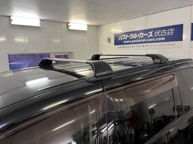デリカＤ：５　Ｇパワーパッケージ　本州仕入　ワンオーナー　禁煙車　エクストリーム１６インチＡＷ＋ＢＦグッドリッチホワイトレター　社外１６ＡＷ＋スタッドレスタイヤ付　新品ＪＡＯＳブラックマッドガード　両側パワースライドドア　クラリオンナビ（地デジ　ＤＶＤ再生　Ｂｌｕｅｔｏｏｔｈ）＋バックカメラ　純正スライディングマジックルーフキャリア　クルーズコントロール　スマートキー　パドルシフト　横滑り防止装置　盗難防止装置　リアヒーター　ＨＩＤ　ＥＴＣ 4WD 2400 5Dr