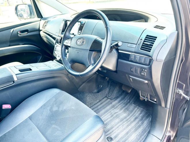 エスティマハイブリッドハイブリッド2.4アエラス プレミアムED 4WD　ローンが不安な方＜優遇ローン＞両側パワスラ　社外ナビ　ハーフレザー 4WD