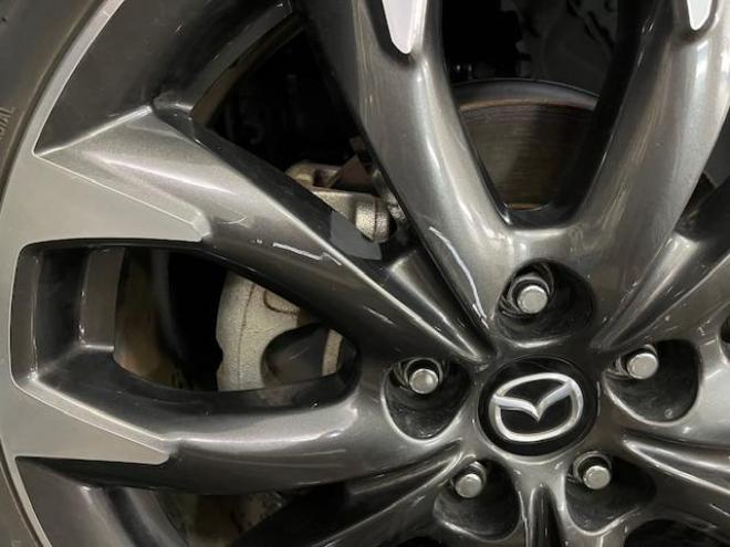 CX-5ＸＤ　Ｌパッケージ　本州仕入　ワンオーナー　禁煙車　ＷＡＫＯＳバリアスコーティング済　スカイアクティブディーゼルターボ　純正１９インチＡＷ　社外ＡＷ＋スタッドレスタイヤ付　純正ナビ（Ｂｌｕｅｔｏｏｔｈ）＋バックカメラ＆サイドカメラ　ＢＯＳＥサウンド　純正ブラックレザーシート　レーダークルーズコントロール　ブラインドスポット　車線逸脱警報　ＬＥＤヘッドライト　両席シートヒーター　アドバンスキー　横滑り防止装置　ＥＴＣ 4WD 2200 5Dr