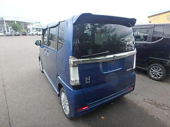 N-BOXカスタムG Lパッケージ 4WD　検9/8パワスラ夏冬タイヤアルミ付 660