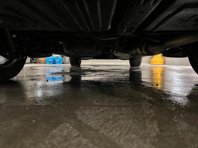 エスティマアエラス　プレミアムエディション　後期型　寒冷地仕様　禁煙車　ＷＡＫＯＳバリアスコーティング済　純正１８インチＡＷ　純正１７ＡＷ＋スタッドレスタイヤ付　両側パワースライドドア　純正ハーフレザーシート　イクリプスナビ（フルセグ地デジ　ＤＶＤ再生　Ｂｌｕｅｔｏｏｔｈ）＋バックカメラ　エンジンスターター　ＰＵＳＨスタート　スマートキー　クルーズコントロール　タイミングチェーン車　ＨＩＤ ヘッドライト　フロントガラス熱線　リアヒーター 4WD 2400 5Dr
