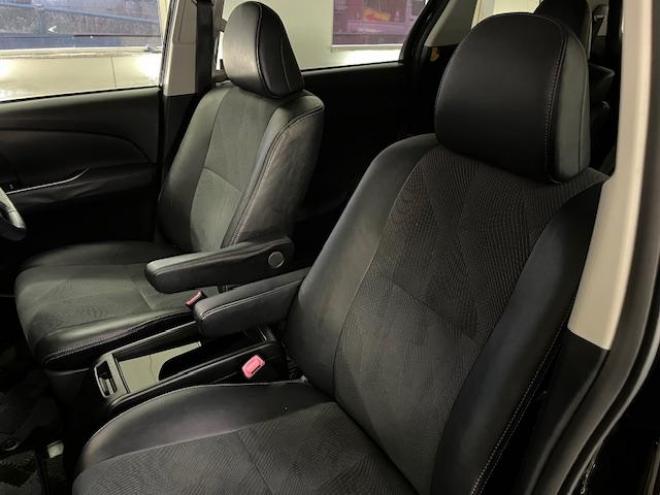 エスティマアエラス　プレミアムエディション　後期型　寒冷地仕様　禁煙車　ＷＡＫＯＳバリアスコーティング済　純正１８インチＡＷ　純正１７ＡＷ＋スタッドレスタイヤ付　両側パワースライドドア　純正ハーフレザーシート　イクリプスナビ（フルセグ地デジ　ＤＶＤ再生　Ｂｌｕｅｔｏｏｔｈ）＋バックカメラ　エンジンスターター　ＰＵＳＨスタート　スマートキー　クルーズコントロール　タイミングチェーン車　ＨＩＤ ヘッドライト　フロントガラス熱線　リアヒーター 4WD 2400 5Dr