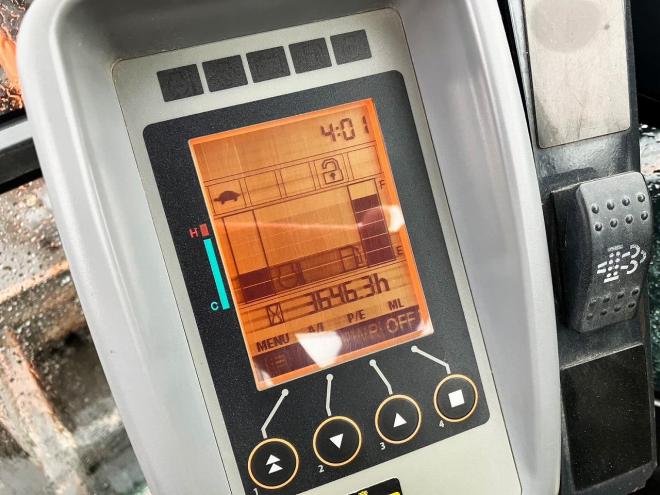 バックホー日立　中古　ZX40U-5B