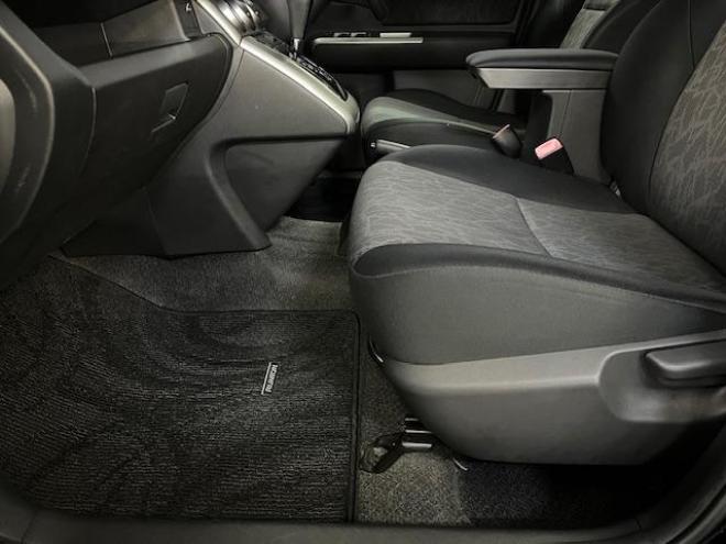 カローラルミオン１．８Ｓ　本州仕入　禁煙車　ＷＡＫＯＳバリアスコーティング済　社外１５インチＡＷ　スタッドレスタイヤ付　純正ナビ（フルセグ地デジ　ＤＶＤ再生　Ｂｌｕｅｔｏｏｔｈオーディオ）＋バックカメラ　ＨＩＤヘッドライト　フロントガラス熱線　ＰＵＳＨスタート　スマートキー　タイミングチェーン車 4WD 1800 5Dr