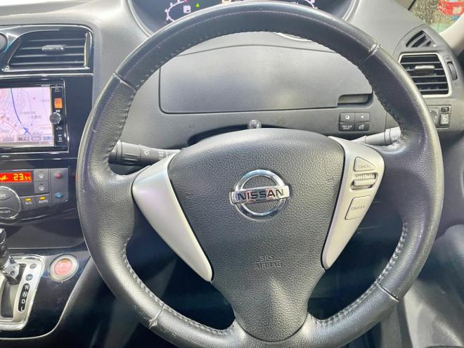 セレナ2.0HスターVセレクション+Safety 4WD 5年保証 スマキー ナビTV Bカメ 寒冷地仕様 禁煙 車検整備2年付 修復歴無