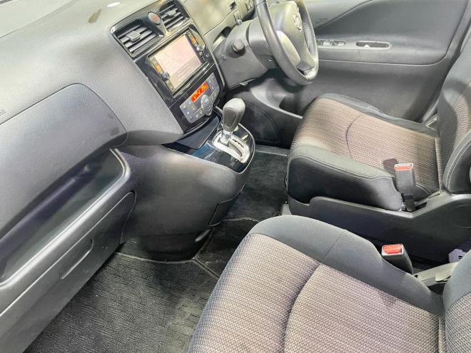 セレナ2.0HスターVセレクション+Safety 4WD 5年保証 スマキー ナビTV Bカメ 寒冷地仕様 禁煙 車検整備2年付 修復歴無