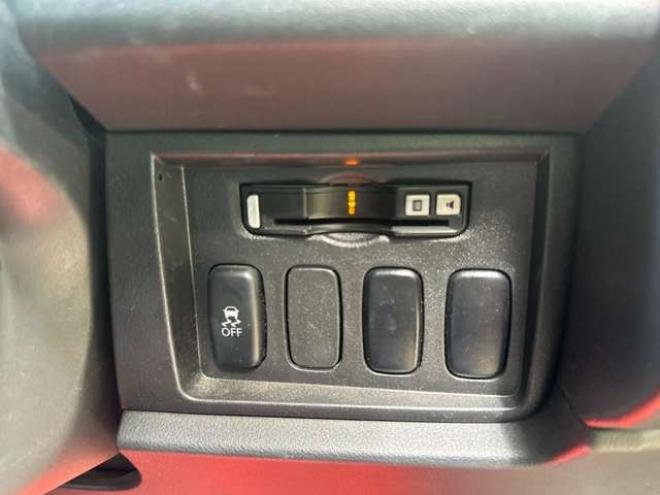 デリカD：5 2.2 D パワーパッケージ ディーゼルターボ 4WD　ワンオーナー/社外ナビ/両側パワスラ/ETC 2300