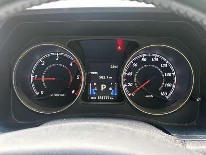 デリカD：5 2.2 D パワーパッケージ ディーゼルターボ 4WD　ワンオーナー/社外ナビ/両側パワスラ/ETC 2300