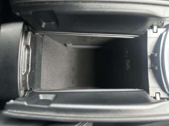 ベンツGLC　250 4マチック スポーツ 4WD　電動リアゲート/純正ナビ/純正AW/ETC 正規輸入車 2000