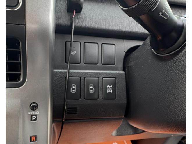 ヴォクシーVOXY 4WD ZS煌Ⅲ寒冷地仕様　8人乗　両パワースライドドア　AUTOHID　エンジンスターター　Bluetoothナビフルセグ　バックカメラ　アルミホイル　スタットレス付　エンジンオイル交換　CVTＦ交換 4WD 2000 ５Dr