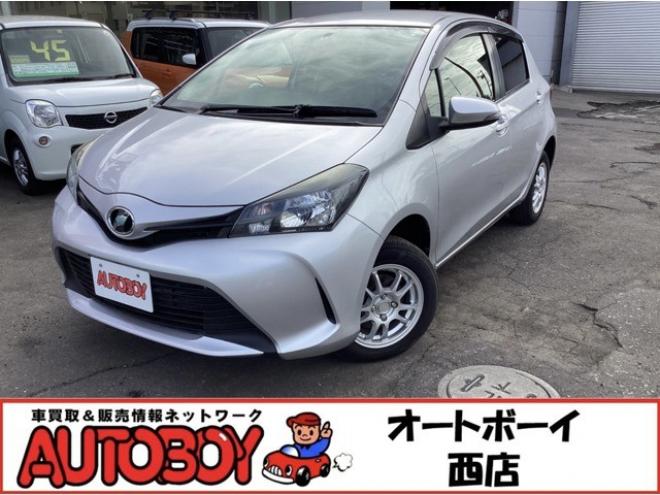 ヴィッツ1.3 F 4WD　キーレス　バックカメラ　純正ナビ 1300
