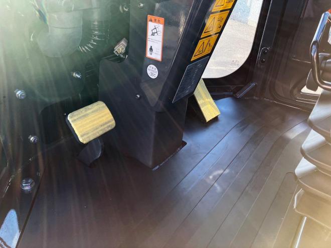 ホイールローダ日立　中古　ZW80S-5B　配管付