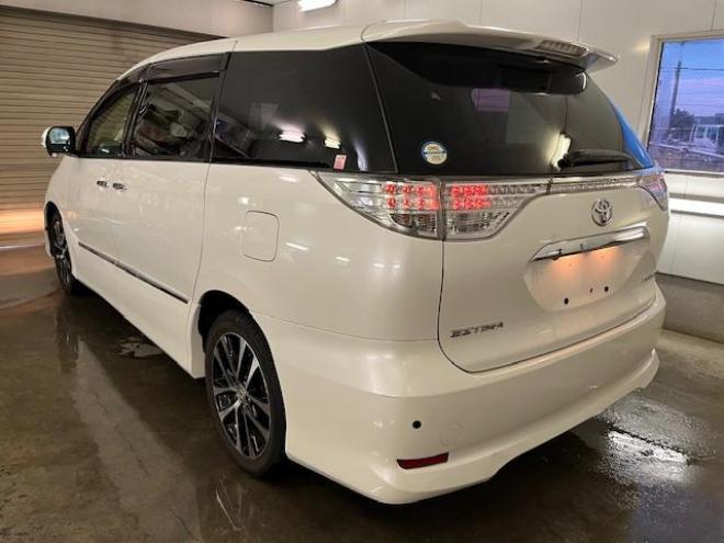 エスティマアエラス　プレミアムエディション　後期型　本州仕入　禁煙車　ＷＡＫＯＳバリアスコーティング済　純正１８インチＡＷ　社外１７ＡＷ＋スタッドレスタイヤ付　両側パワースライドドア　パワーバックドア　純正ハーフレザーシート　純正ナビ（フルセグ地デジ　ＤＶＤ再生　Ｂｌｕｅｔｏｏｔｈ）＋バックカメラ　純正１１インチリアフリップダウンモニター　ＰＵＳＨスタート　スマートキー　クルーズコントロール　運転席パワーシート　２列目オットマン仕様　タイミングチェーン車　ＨＩＤ ヘッドライト　横滑り防止装置 4WD 2400 5D