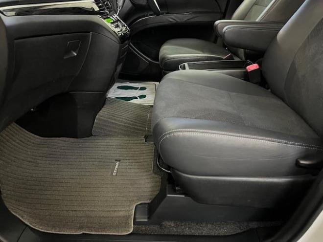 エスティマアエラス　プレミアムエディション　後期型　本州仕入　禁煙車　ＷＡＫＯＳバリアスコーティング済　純正１８インチＡＷ　社外１７ＡＷ＋スタッドレスタイヤ付　両側パワースライドドア　パワーバックドア　純正ハーフレザーシート　純正ナビ（フルセグ地デジ　ＤＶＤ再生　Ｂｌｕｅｔｏｏｔｈ）＋バックカメラ　純正１１インチリアフリップダウンモニター　ＰＵＳＨスタート　スマートキー　クルーズコントロール　運転席パワーシート　２列目オットマン仕様　タイミングチェーン車　ＨＩＤ ヘッドライト　横滑り防止装置 4WD 2400 5D