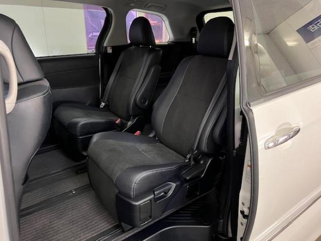 エスティマアエラス　プレミアムエディション　後期型　本州仕入　禁煙車　ＷＡＫＯＳバリアスコーティング済　純正１８インチＡＷ　社外１７ＡＷ＋スタッドレスタイヤ付　両側パワースライドドア　パワーバックドア　純正ハーフレザーシート　純正ナビ（フルセグ地デジ　ＤＶＤ再生　Ｂｌｕｅｔｏｏｔｈ）＋バックカメラ　純正１１インチリアフリップダウンモニター　ＰＵＳＨスタート　スマートキー　クルーズコントロール　運転席パワーシート　２列目オットマン仕様　タイミングチェーン車　ＨＩＤ ヘッドライト　横滑り防止装置 4WD 2400 5D