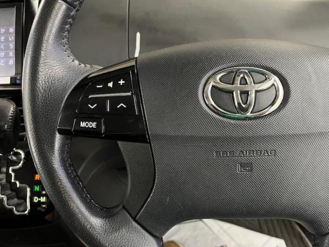 エスティマアエラス　プレミアムエディション　後期型　本州仕入　禁煙車　ＷＡＫＯＳバリアスコーティング済　純正１８インチＡＷ　社外１７ＡＷ＋スタッドレスタイヤ付　両側パワースライドドア　パワーバックドア　純正ハーフレザーシート　純正ナビ（フルセグ地デジ　ＤＶＤ再生　Ｂｌｕｅｔｏｏｔｈ）＋バックカメラ　純正１１インチリアフリップダウンモニター　ＰＵＳＨスタート　スマートキー　クルーズコントロール　運転席パワーシート　２列目オットマン仕様　タイミングチェーン車　ＨＩＤ ヘッドライト　横滑り防止装置 4WD 2400 5D