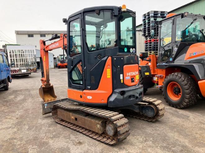 バックホー日立　中古　ZX35U-5B