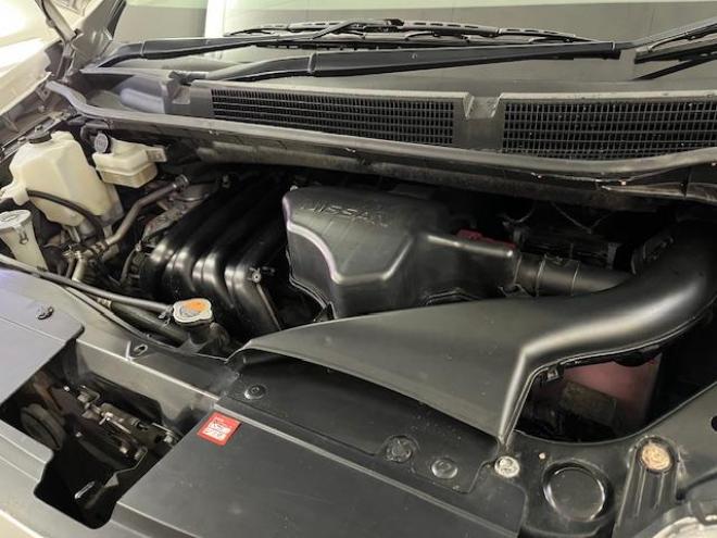 セレナハイウェイスター　禁煙車　ＷＡＫＯＳバリアスコーティング済　社外１８インチＡＷ　社外１５ＡＷ＋スタッドレスタイヤ付　両側パワースライドドア　純正ナビ（フルセグ地デジ　ＤＶＤ再生　Ｂｌｕｅｔｏｏｔｈハンズフリー）＋バックカメラ　純正リアフリップダウンモニター　クルーズコントロール　アイドリングストップ　横滑り防止装置　ＨＩＤ　ＥＴＣ 　タイミングチェーン 4WD 2000 5Dr