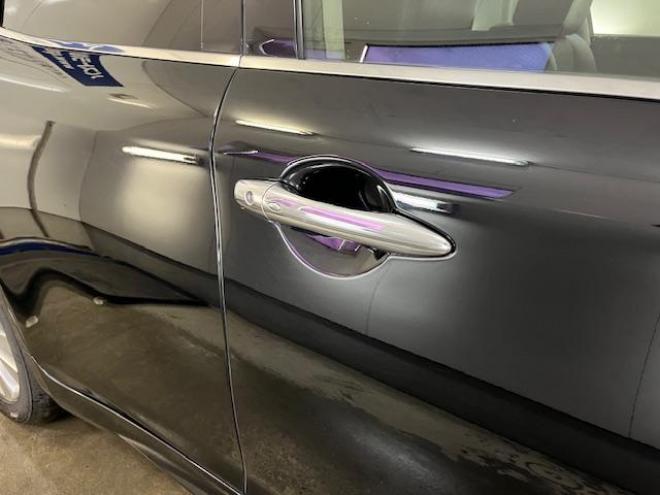 フーガ３７０ＧＴ　ＦＯＵＲ　Ａパッケージ　ワンオーナー　寒冷地仕様　禁煙車　ＷＡＫＯＳバリアスコーティング済　純正１８インチＡＷ　純正１８ＡＷ＋スタッドレスタイヤ付　純正ＨＤＤナビ（フルセグ地デジ　ＤＶＤ再生　Ｂｌｕｅｔｏｏｔｈ　ミュージックサーバー）＋バック＆サイドカメラ　純正ハーフレザーシート　クルーズコントロール　前後ドライブレコーダー　エンジンスターター　両席パワーシート　ＰＵＳＨスタート　スマートキー　横滑り防止装置　タイミングチェーン車　ＨＩＤ　ＥＴＣ 4WD 3700 4Dr