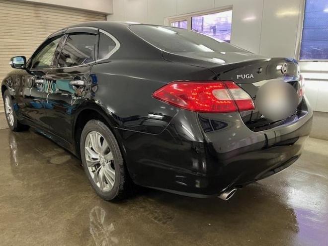 フーガ３７０ＧＴ　ＦＯＵＲ　Ａパッケージ　ワンオーナー　寒冷地仕様　禁煙車　ＷＡＫＯＳバリアスコーティング済　純正１８インチＡＷ　純正１８ＡＷ＋スタッドレスタイヤ付　純正ＨＤＤナビ（フルセグ地デジ　ＤＶＤ再生　Ｂｌｕｅｔｏｏｔｈ　ミュージックサーバー）＋バック＆サイドカメラ　純正ハーフレザーシート　クルーズコントロール　前後ドライブレコーダー　エンジンスターター　両席パワーシート　ＰＵＳＨスタート　スマートキー　横滑り防止装置　タイミングチェーン車　ＨＩＤ　ＥＴＣ 4WD 3700 4Dr