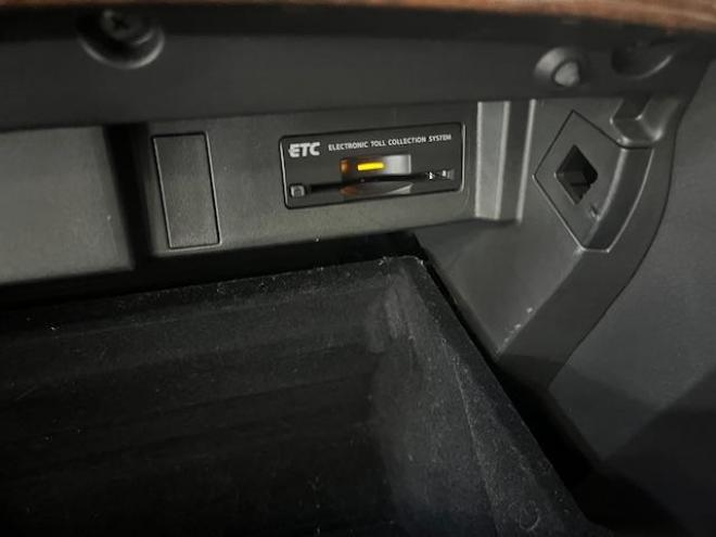 フーガ３７０ＧＴ　ＦＯＵＲ　Ａパッケージ　ワンオーナー　寒冷地仕様　禁煙車　ＷＡＫＯＳバリアスコーティング済　純正１８インチＡＷ　純正１８ＡＷ＋スタッドレスタイヤ付　純正ＨＤＤナビ（フルセグ地デジ　ＤＶＤ再生　Ｂｌｕｅｔｏｏｔｈ　ミュージックサーバー）＋バック＆サイドカメラ　純正ハーフレザーシート　クルーズコントロール　前後ドライブレコーダー　エンジンスターター　両席パワーシート　ＰＵＳＨスタート　スマートキー　横滑り防止装置　タイミングチェーン車　ＨＩＤ　ＥＴＣ 4WD 3700 4Dr
