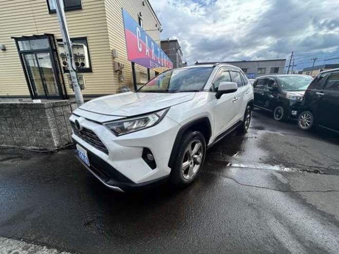RAV-42.0 G 4WD　純正ナビバックモニター　フルセグTV　電動パワーゲート　パワーシート衝突軽減ブレーキ　ステアリングヒーター　ETC 2000