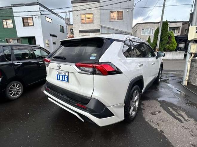 RAV-42.0 G 4WD　純正ナビバックモニター　フルセグTV　電動パワーゲート　パワーシート衝突軽減ブレーキ　ステアリングヒーター　ETC 2000