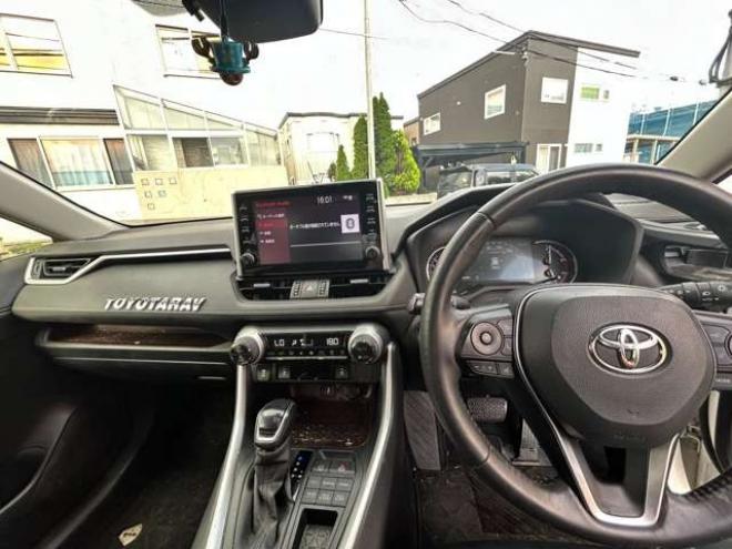 RAV-42.0 G 4WD　純正ナビバックモニター　フルセグTV　電動パワーゲート　パワーシート衝突軽減ブレーキ　ステアリングヒーター　ETC 2000