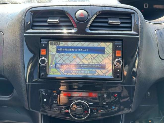 セレナ2.0 ハイウェイスター 4WD　両側ワンタッチオートスライドドア　SDナビ　地デジ　Bluetooth　横滑り防止装置　ETC 2000