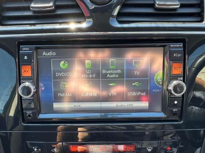 セレナ2.0 ハイウェイスター 4WD　両側ワンタッチオートスライドドア　SDナビ　地デジ　Bluetooth　横滑り防止装置　ETC 2000