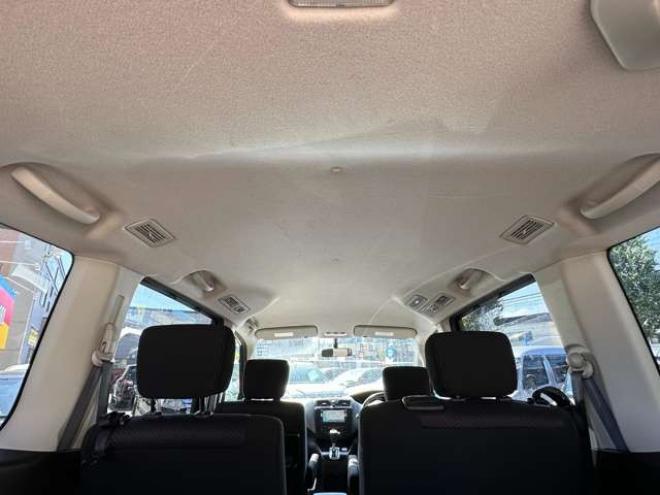セレナ2.0 ハイウェイスター 4WD　両側ワンタッチオートスライドドア　SDナビ　地デジ　Bluetooth　横滑り防止装置　ETC 2000