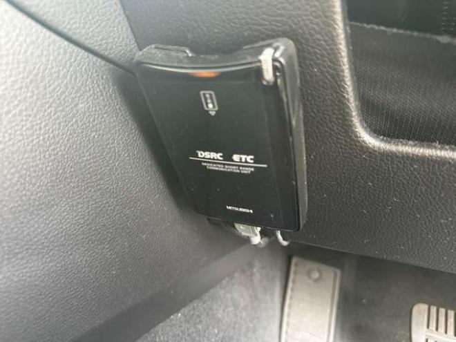 インプレッサスポーツ 1.6 i-L 4WD　SDナビ　Bluetooth　アイドリングストップ　横滑り防止装置　ETC　純正アルミホイール夏 1600