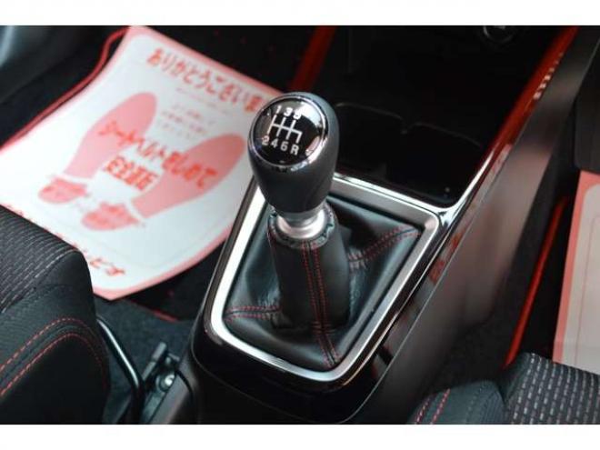 スイフトスポーツ 1.4 スズキセーフティサポート非装着車　ワンオーナーF6速マニュアルFFターボLED 2WD 1400