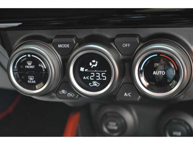 スイフトスポーツ 1.4 スズキセーフティサポート非装着車　ワンオーナーF6速マニュアルFFターボLED 2WD 1400