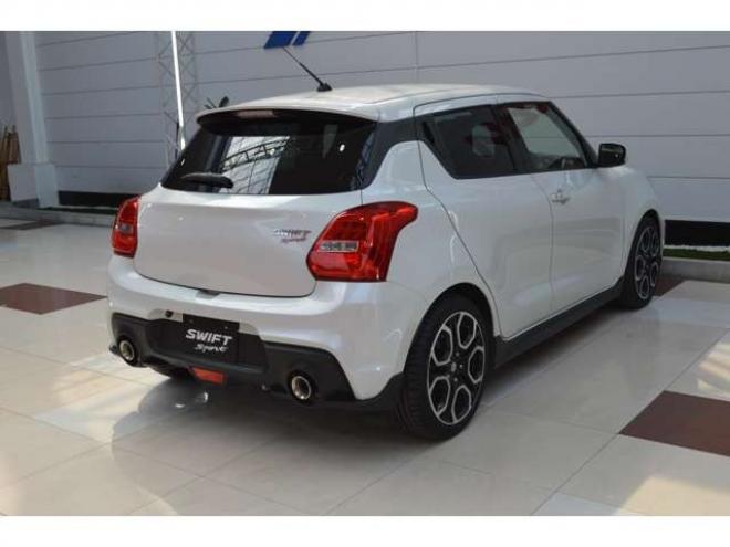 スイフトスポーツ 1.4 スズキセーフティサポート非装着車　ワンオーナーF6速マニュアルFFターボLED 2WD 1400