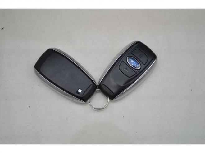 インプレッサスポーツ 2.0 i アイサイト プラウド エディション 4WD　特別仕様アイサイトナビTVバックカメラHID 2000