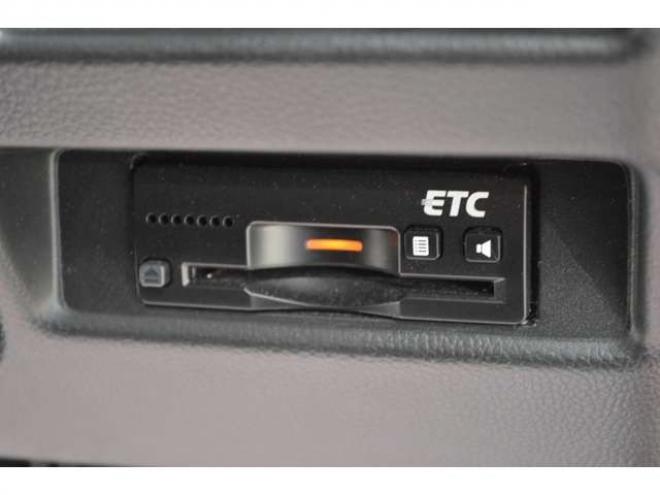 ワゴンRスティングレー ハイブリッド T 4WD　ワンオーナーセーフティサポート全方位ナビ 660