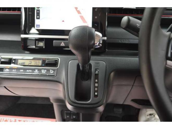 ワゴンRスティングレー ハイブリッド T 4WD　ワンオーナーセーフティサポート全方位ナビ 660
